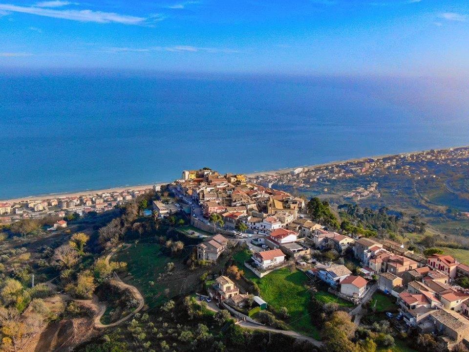 Relais Borgo Sul Mare Ospitalita Diffusa Silvi Paese 외부 사진